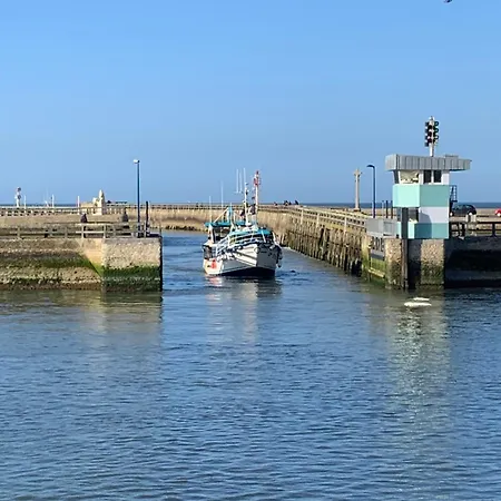 Front De * Grandcamp-Maisy